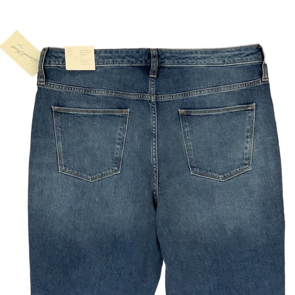 Universal Thread Indigo Cropped Jeans - Picture 6 of 13